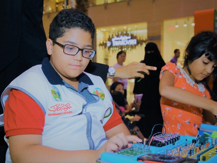 (DEWA) cooperate with Sciences Educational Experiments Kit (SEEK)